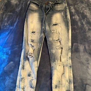 Light wash high waisted jeans